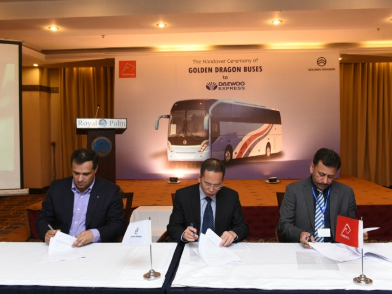 40 Golden Dragon Buses Delivered to Pakistan Daewoo Express